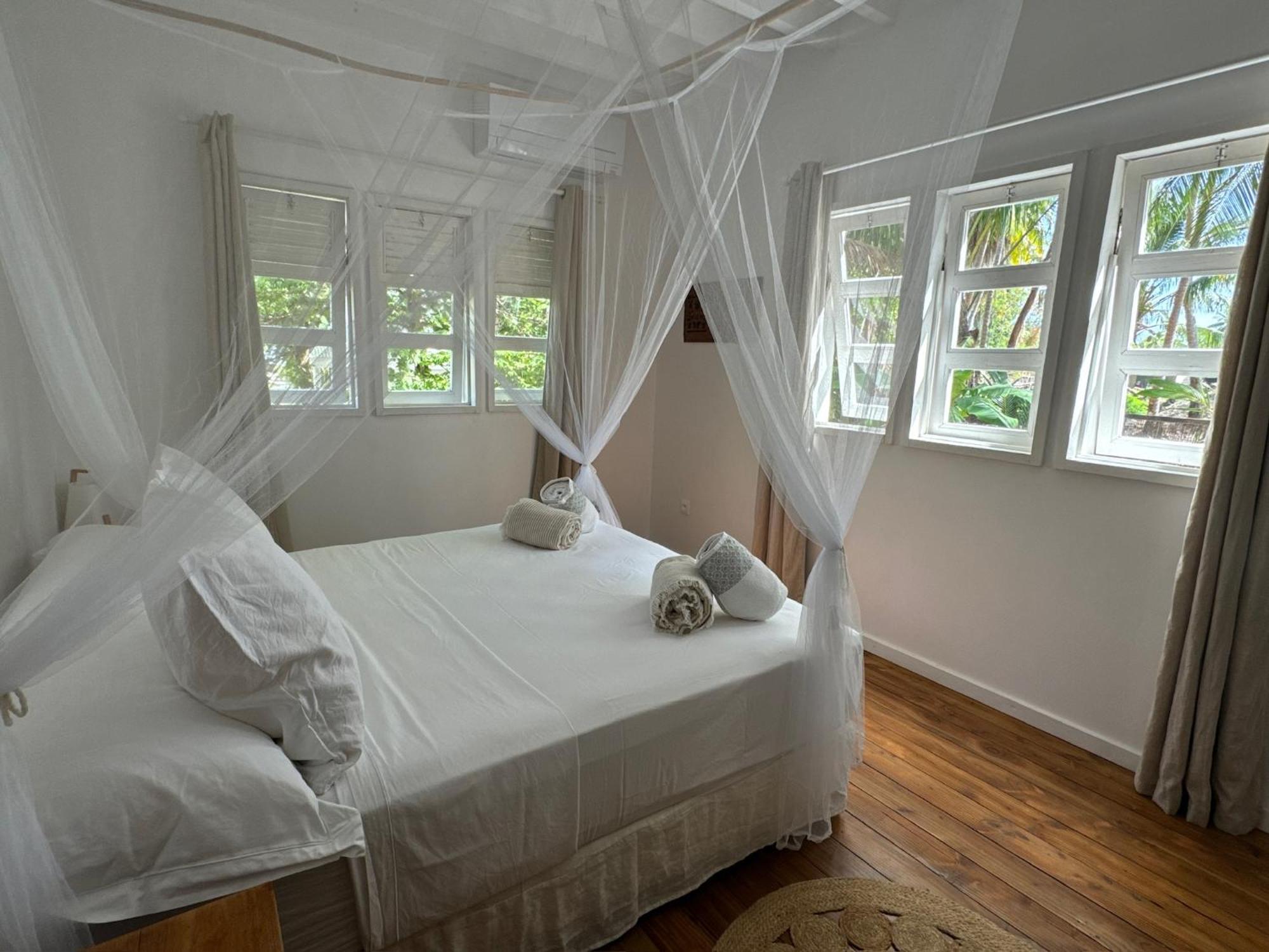 Le Coconut Lodge Avatoru ภายนอก รูปภาพ