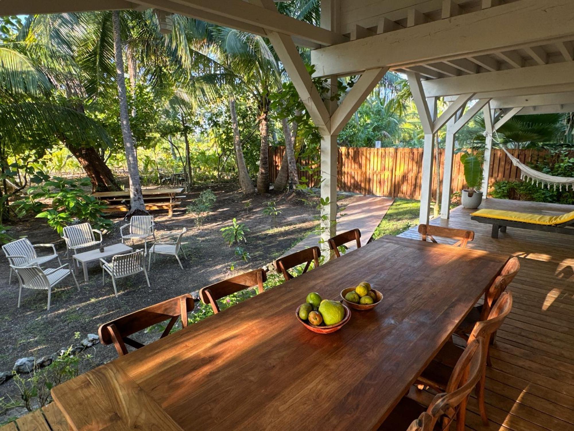 Le Coconut Lodge Avatoru ภายนอก รูปภาพ