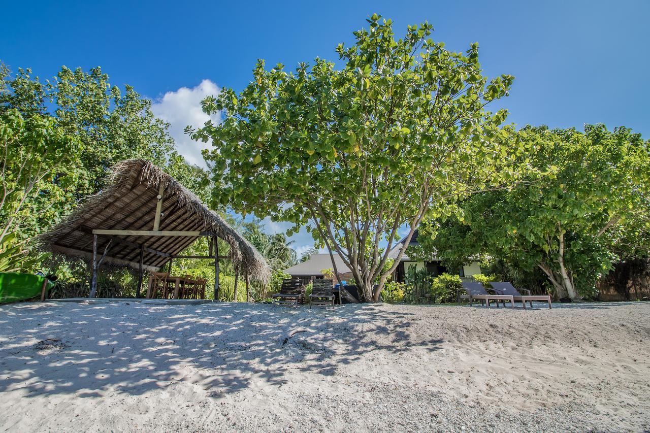 Le Coconut Lodge Avatoru ภายนอก รูปภาพ